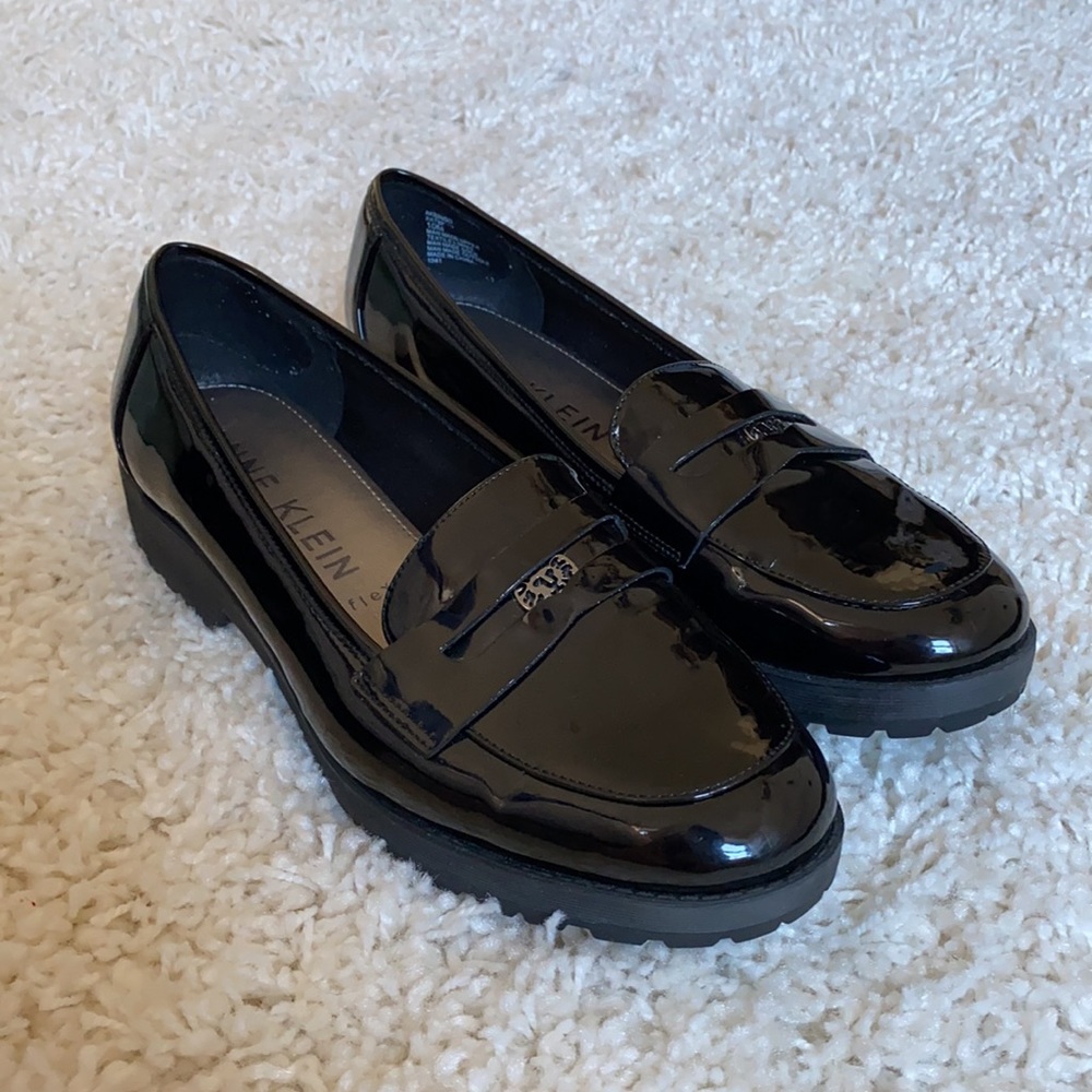 Anne Klein black patent loafers